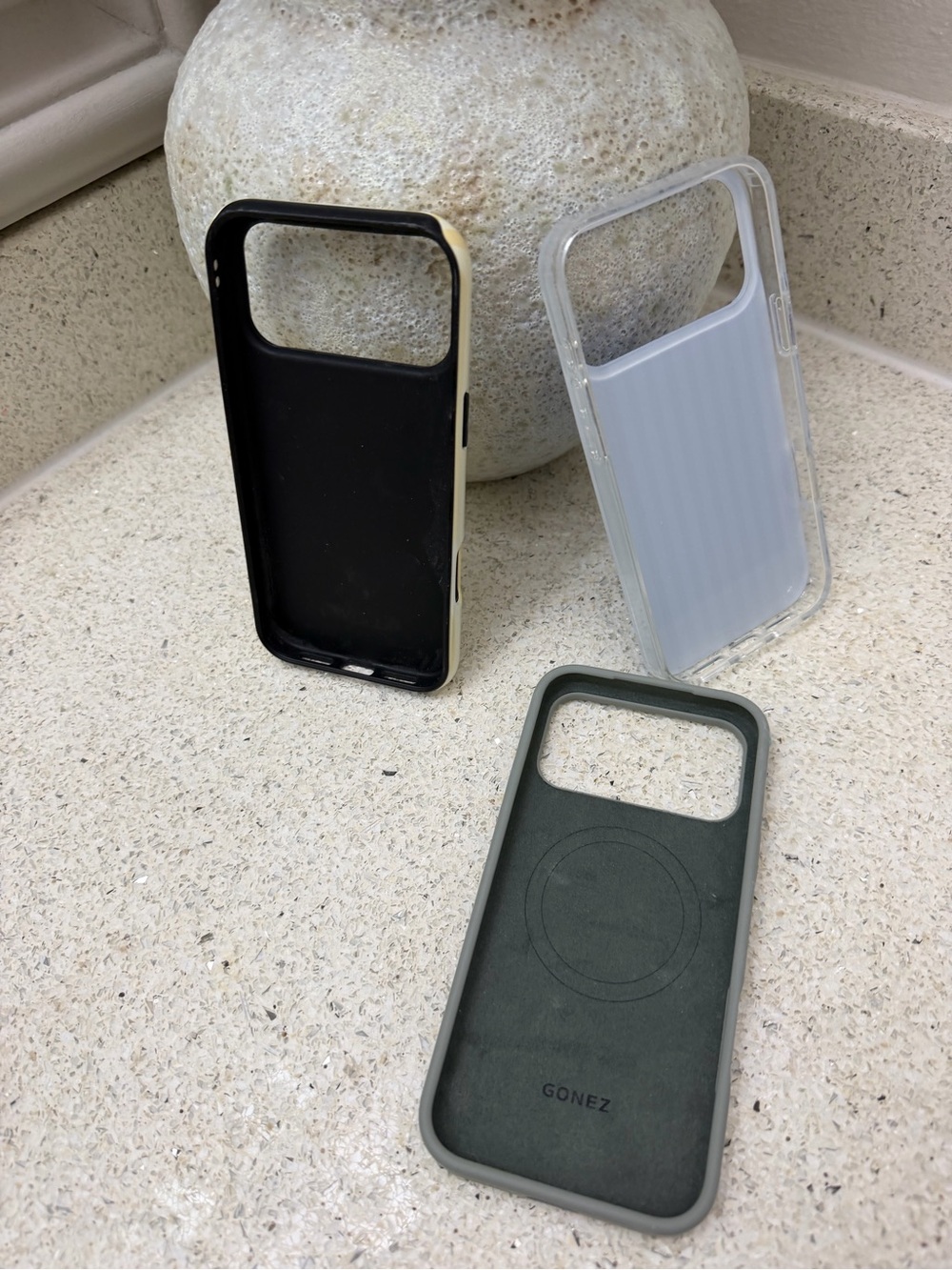 iPhone 17 pro max case bundle - Picture 3 of 5